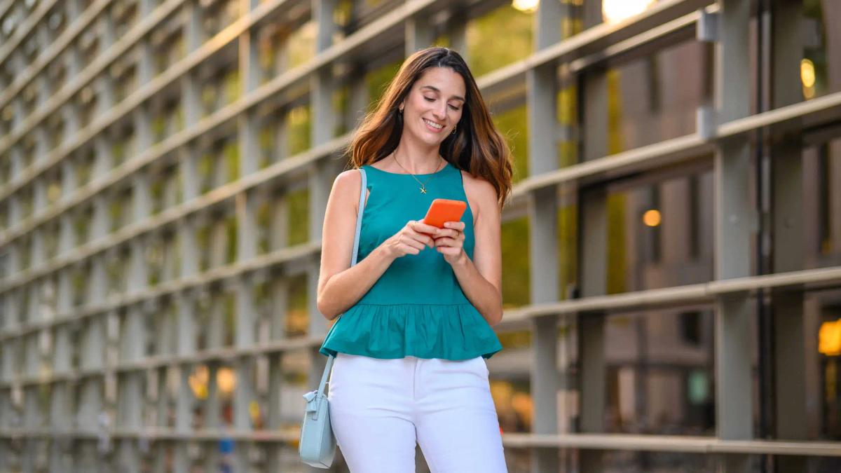 Self-care app interface for telecom customers